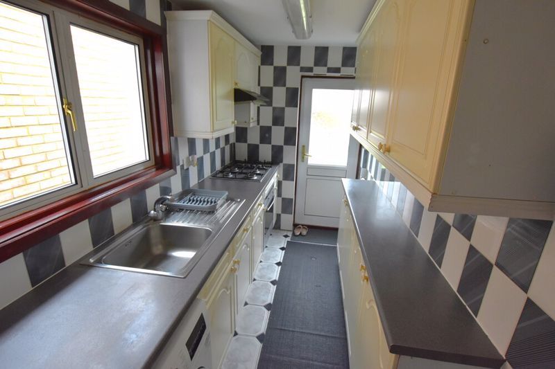 Property photo 3 of 11 Photo 9