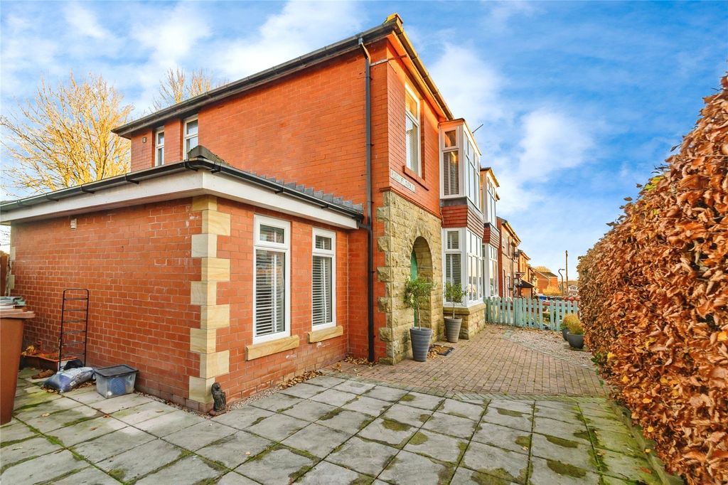 Property photo 1 of 24 Picture No. 15