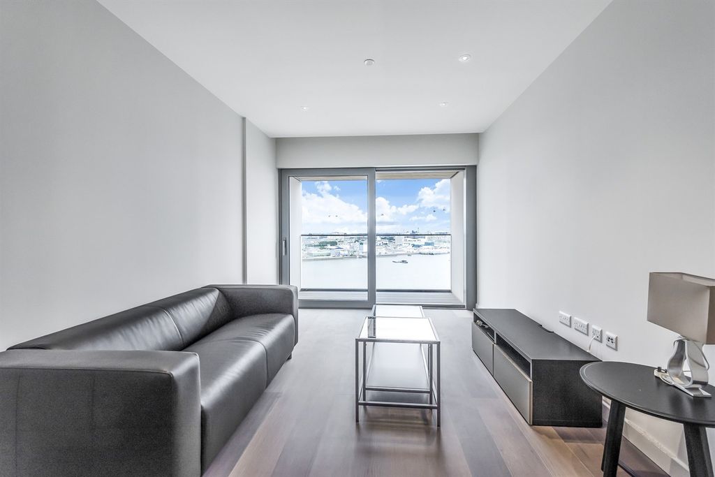 Property photo 1 of 18 (Main)