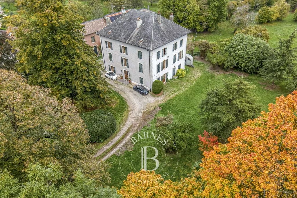 Property photo 2 of 22