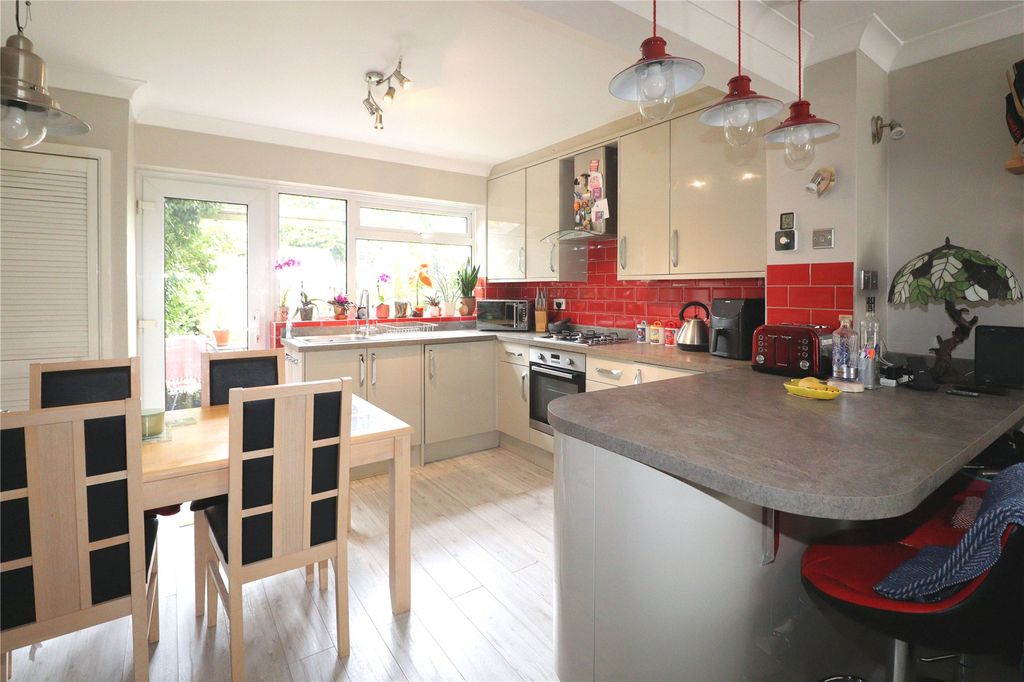Property photo 2 of 13 Picture No. 02