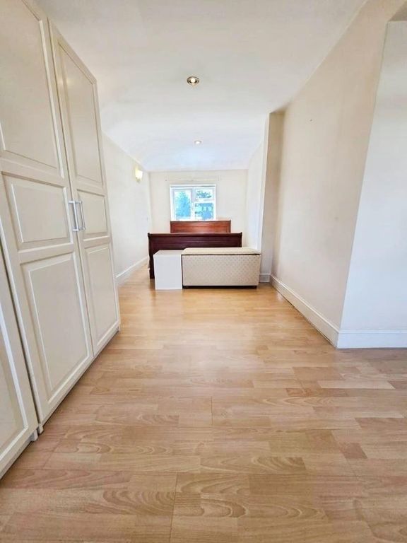Property photo 3 of 11 Bec0d26d-Whatsapp 20Image 202026-05-23 20At 2010.2