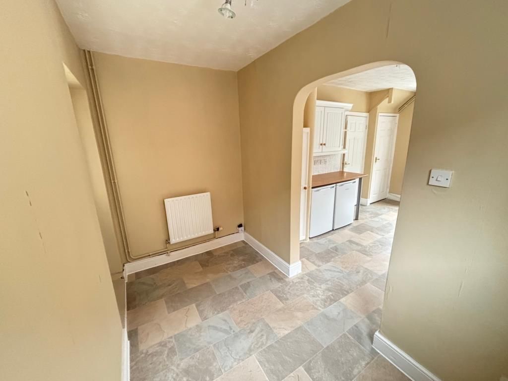 Property photo 3 of 8 Internal View