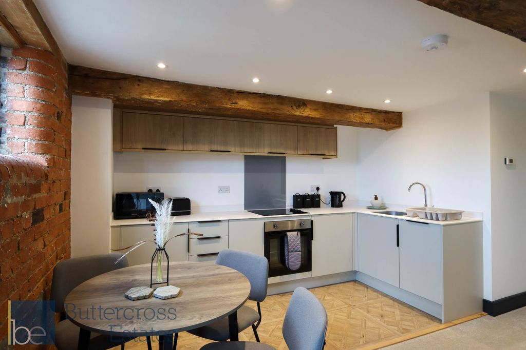 Property photo 3 of 20 Kitchen Diner