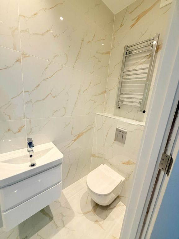 Property photo 3 of 4