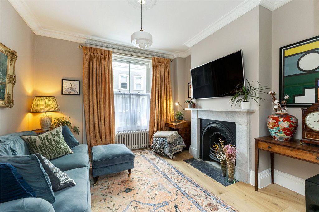 Property photo 2 of 33 Reception