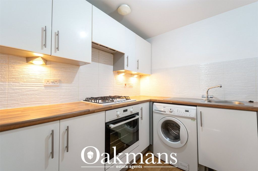 Property photo 3 of 15 Picture No. 02