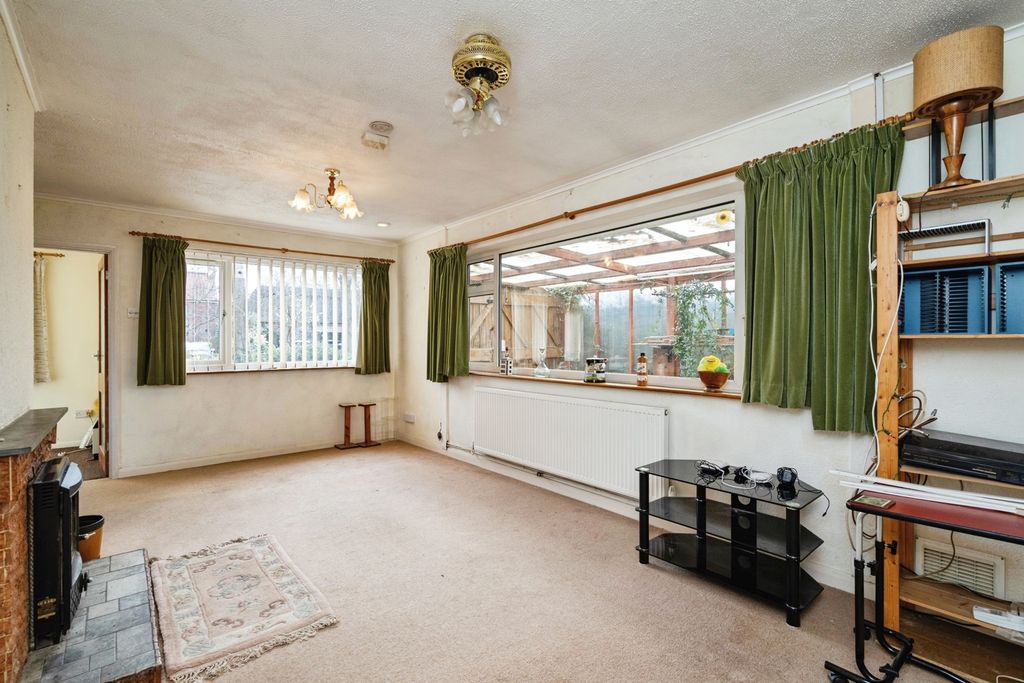 Property photo 3 of 19 Pbox-Img.Jpg