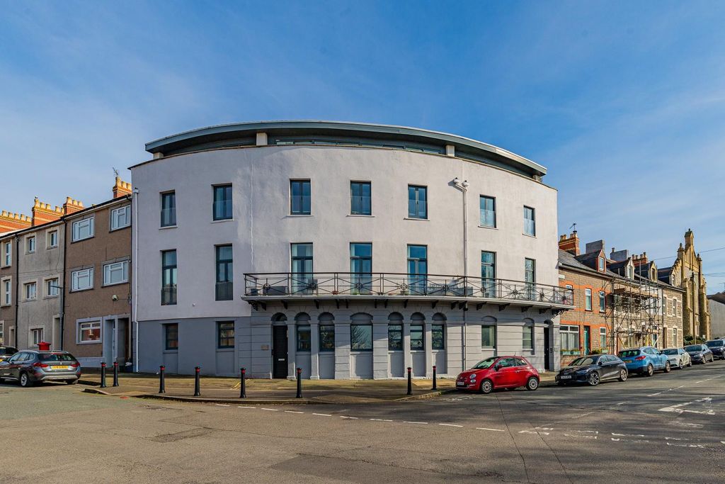 Property photo 3 of 16 12 The Royal (2 Of 15).Jpg