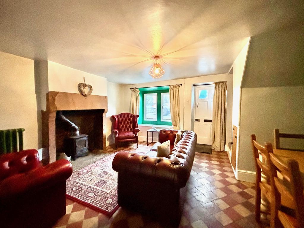 Property photo 2 of 14