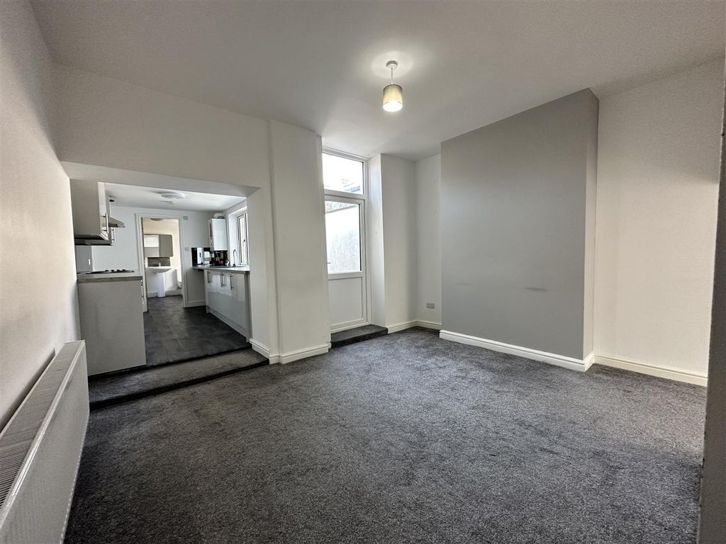 Property photo 3 of 8 Img_8760.Jpg