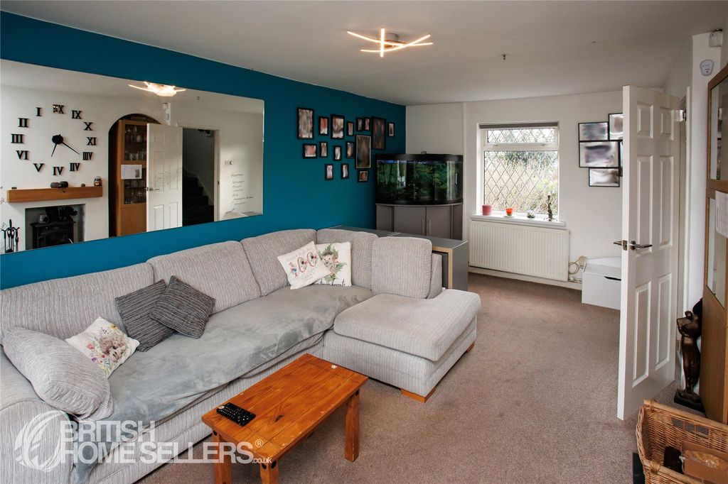 Property photo 3 of 31 Picture No. 32