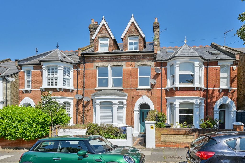 Property photo 1 of 8