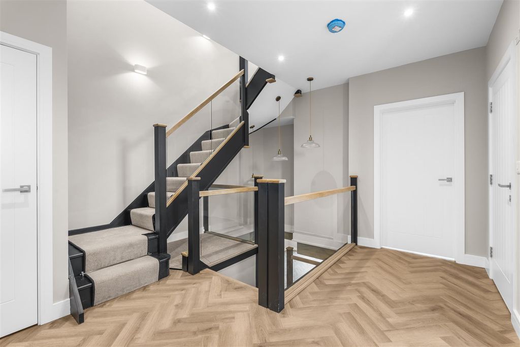 Property photo 2 of 25 Dsc08371.Jpg