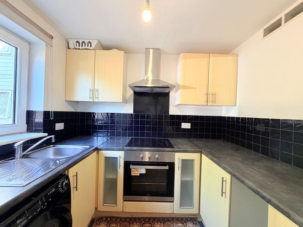 Property photo 2 of 16 10