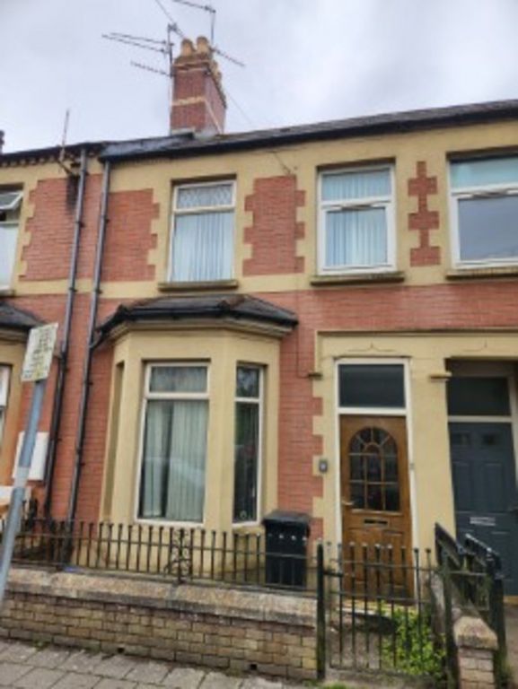 Property photo 1 of 12