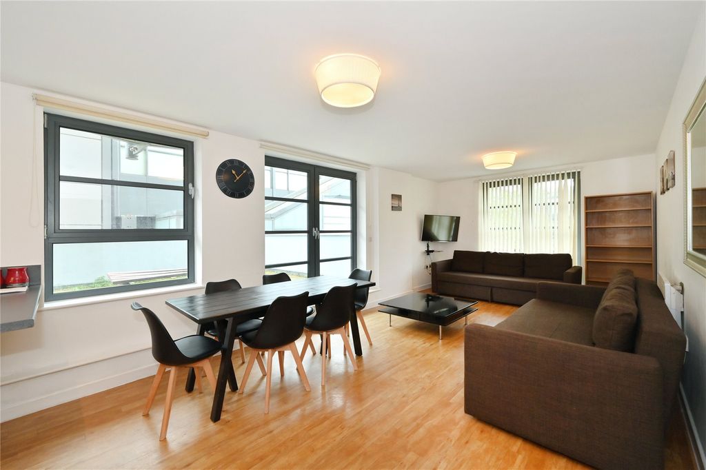 Property photo 2 of 13 Reception Room