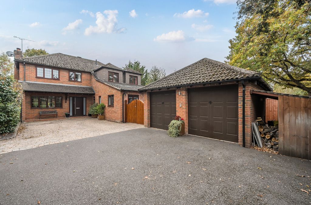 Property photo 1 of 19