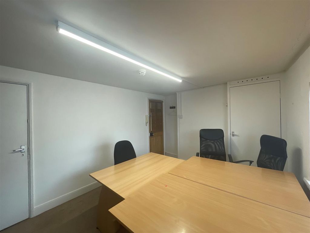 Property photo 2 of 4 6.Jpg