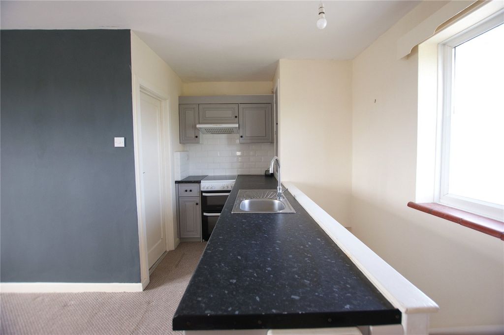 Property photo 3 of 6 Picture No. 04