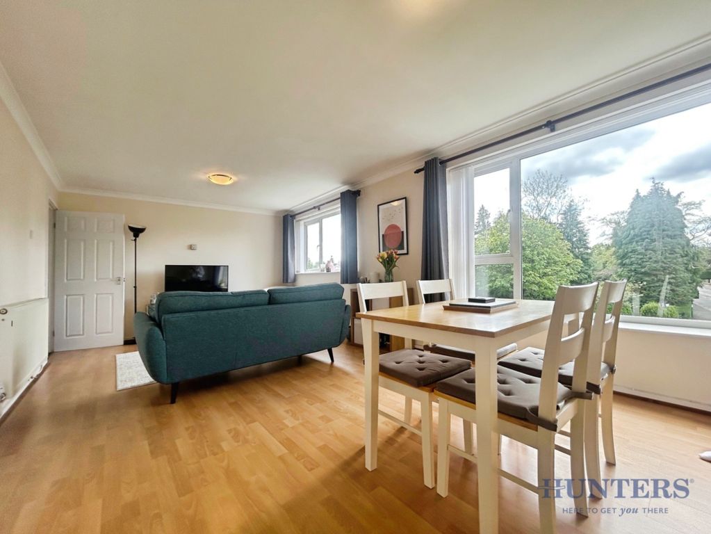 Property photo 3 of 10 Pbox-Img.Jpg