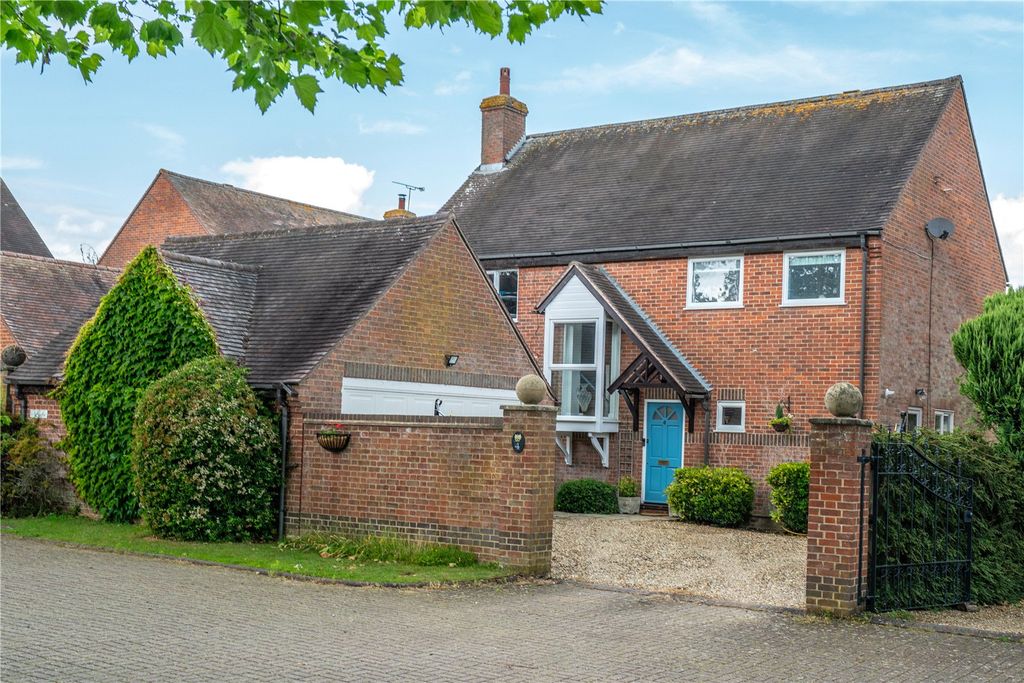 Property photo 1 of 17 Frontage