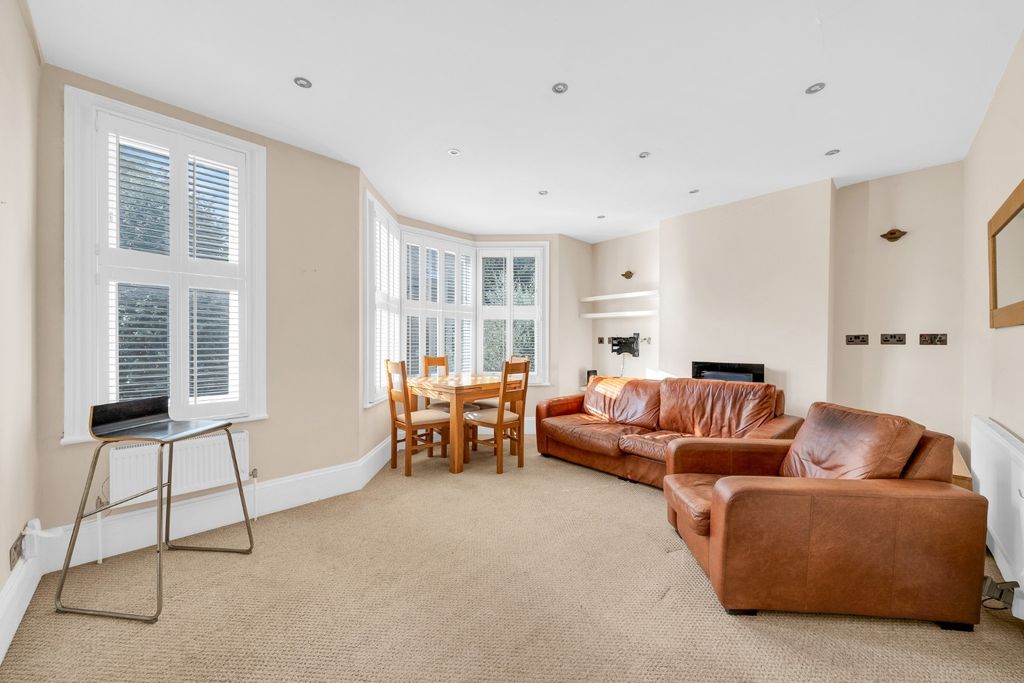 Property photo 2 of 16 5141292