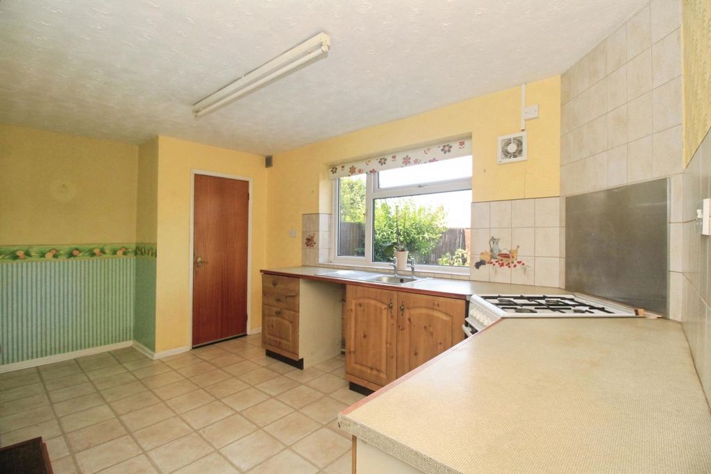 Property photo 2 of 13 Kitchen/Diner