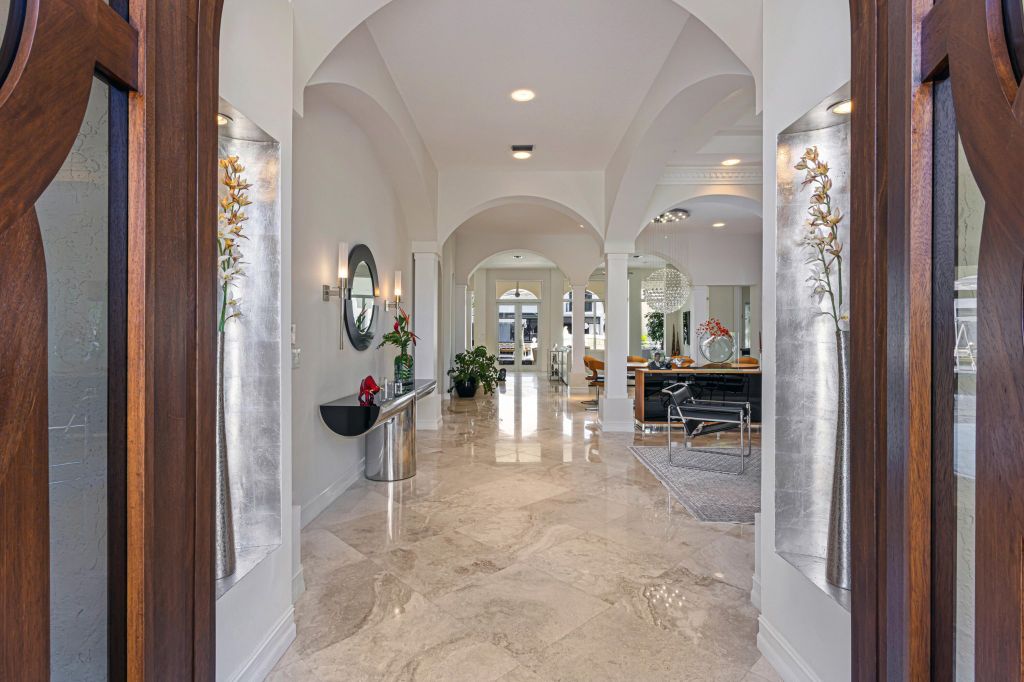 Property photo 3 of 10 <Alttext/>