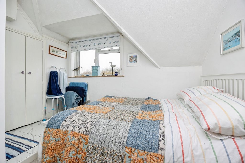 Property photo 3 of 15 Pbox-Img.Jpg