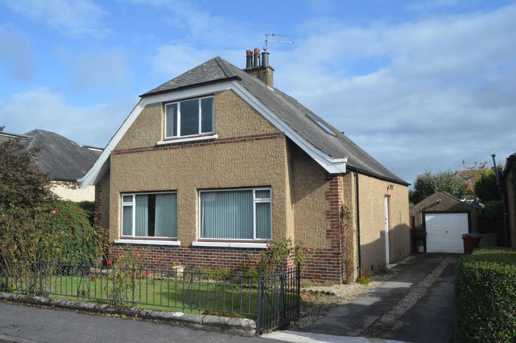 Property photo 1 of 17