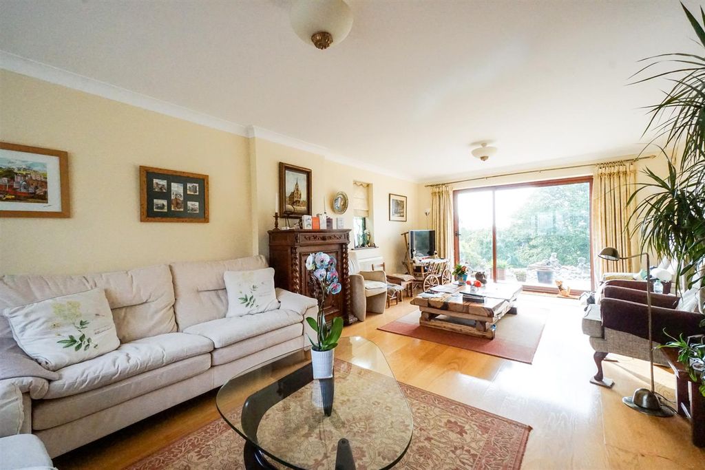 Property photo 2 of 37 Dsc09442_ Alto.Jpg