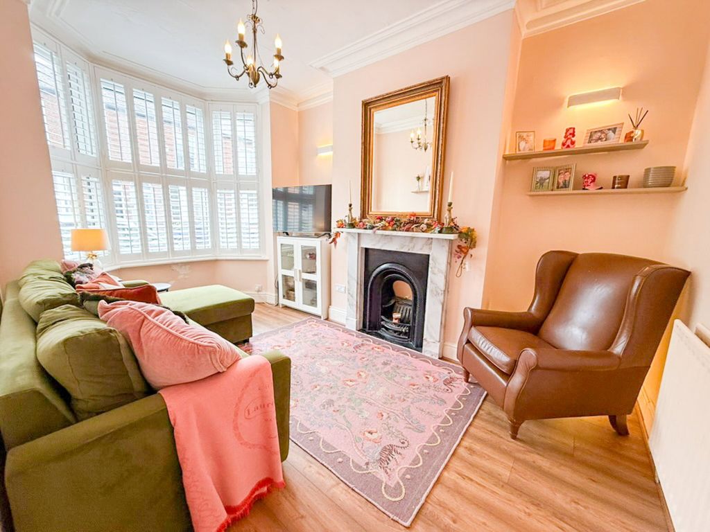 Property photo 1 of 36
