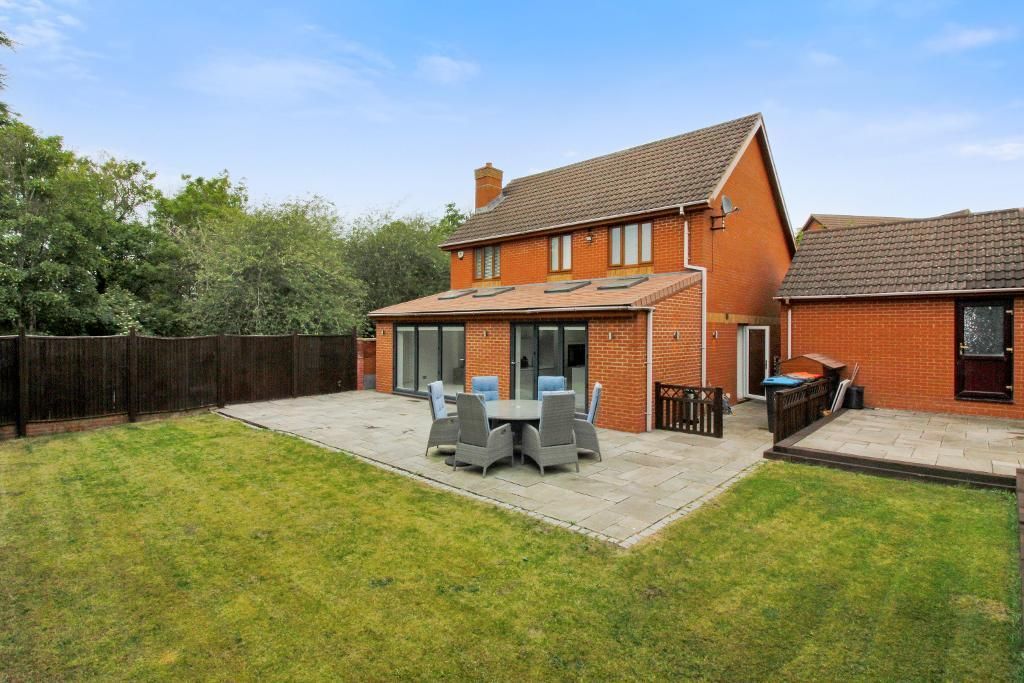 Property photo 2 of 21 Rear Garden