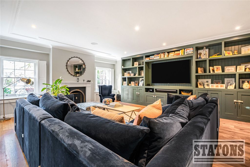 Property photo 2 of 35 Picture No. 22