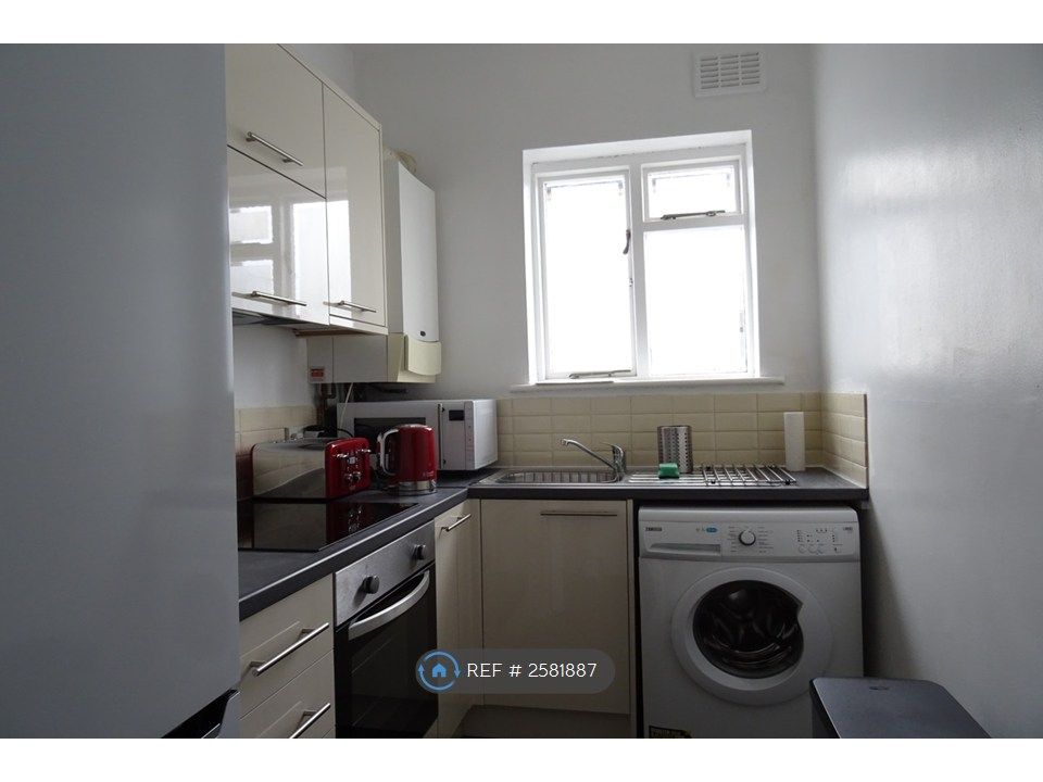 Property photo 3 of 5
