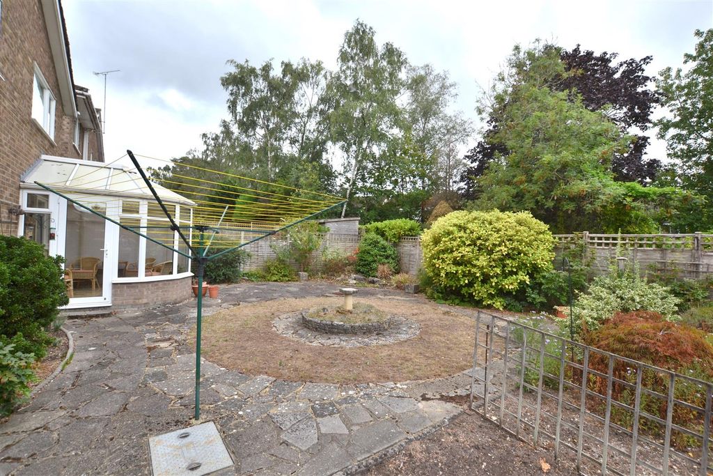 Property photo 2 of 20 Garden 1 .Jpg