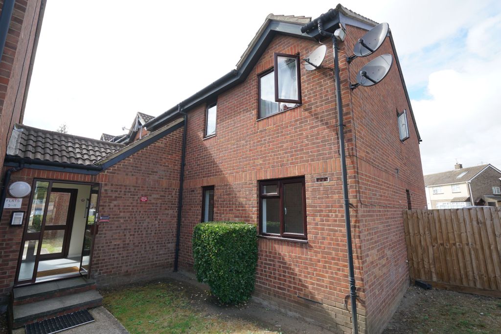Property photo 1 of 10