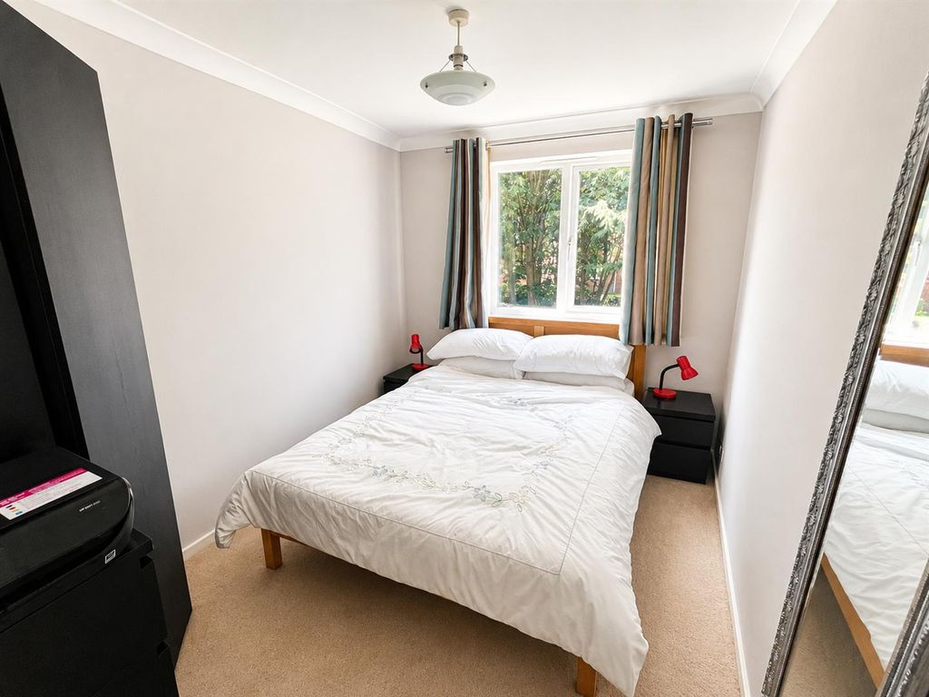 Property photo 3 of 12 Bedroom.Png