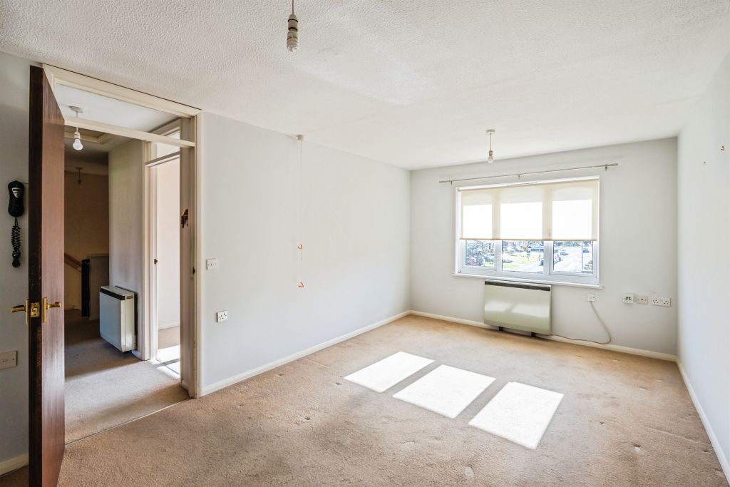 Property photo 3 of 16