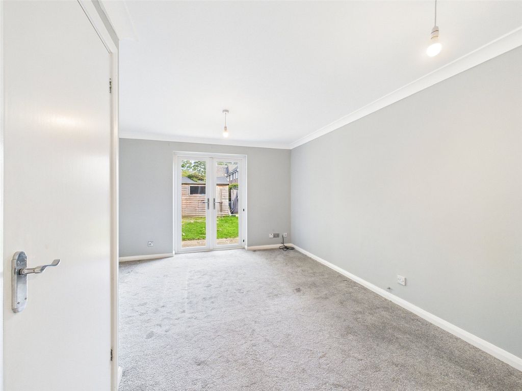 Property photo 2 of 12 Picture No. 03