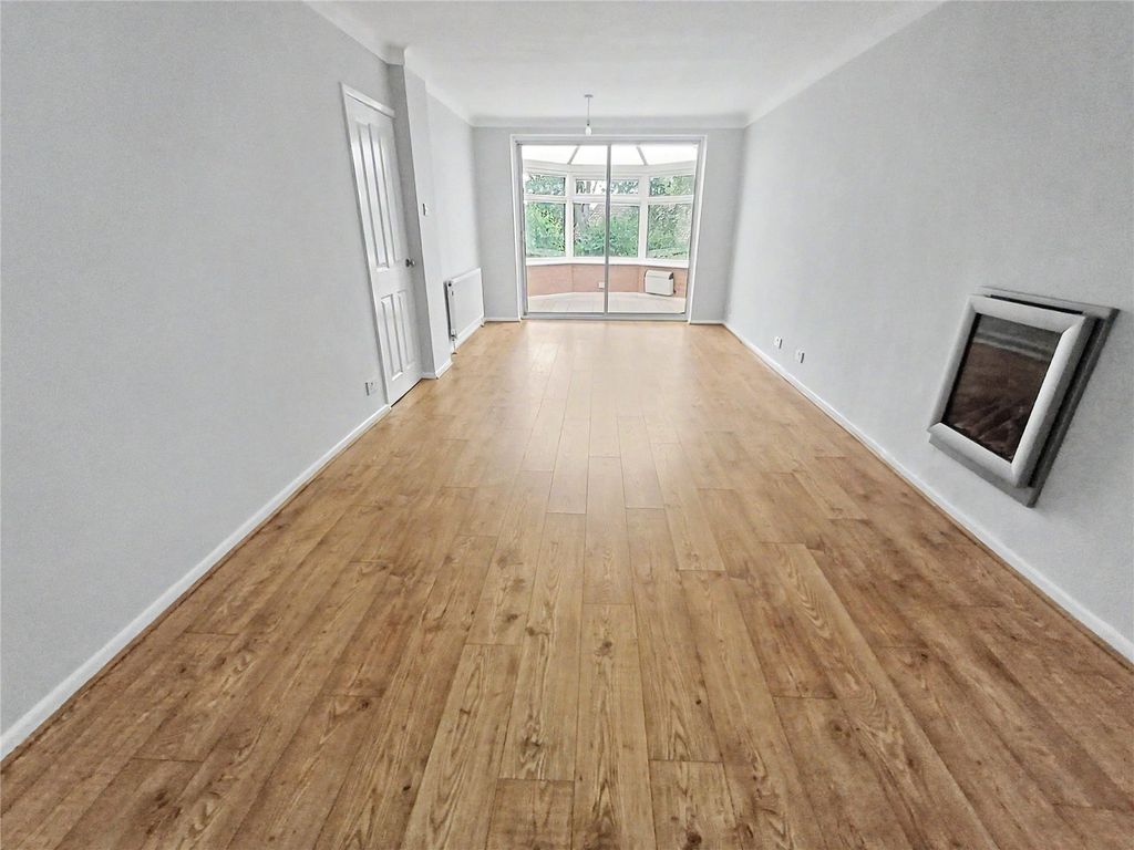 Property photo 2 of 12 Picture No. 05