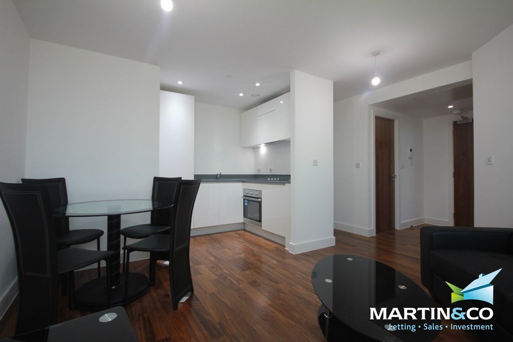 Property photo 2 of 9