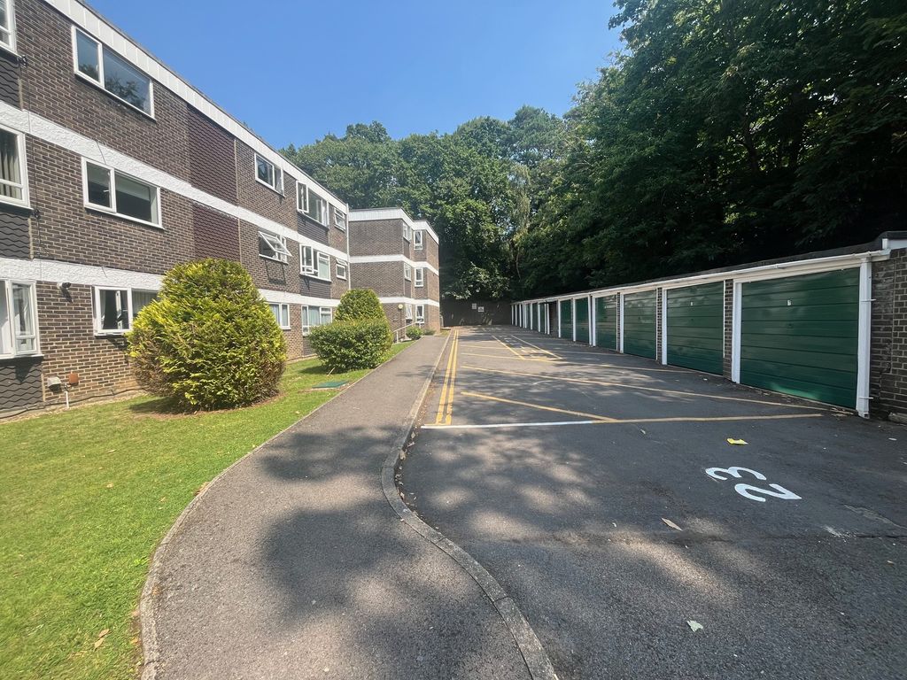 Property photo 2 of 8