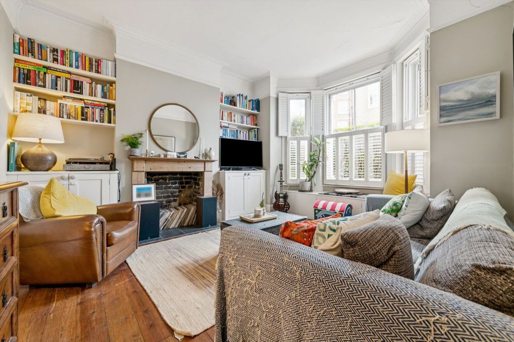 Property photo 2 of 9