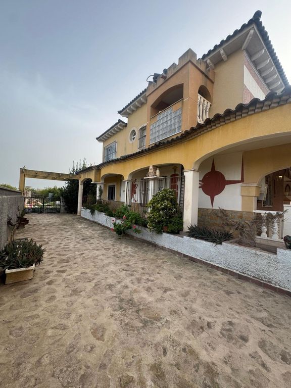 Property photo 1 of 22