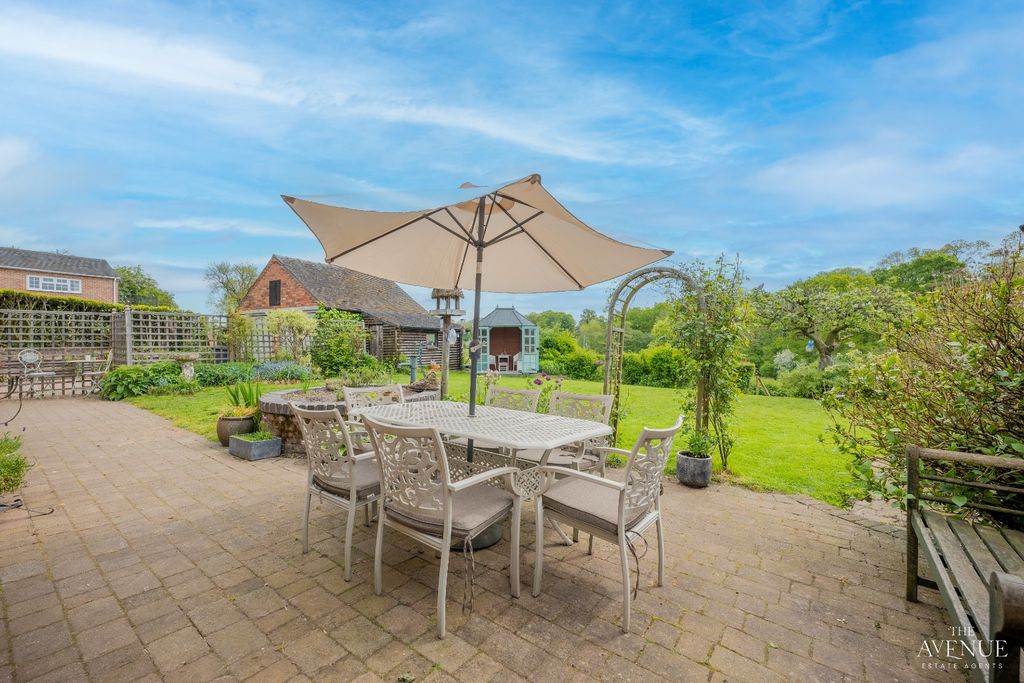 Property photo 3 of 28 2420757