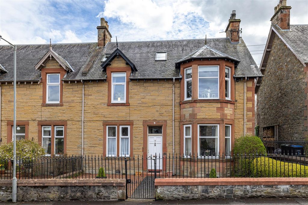 Property photo 1 of 26 5 Shawpark Road Selkirk 03.Jpg