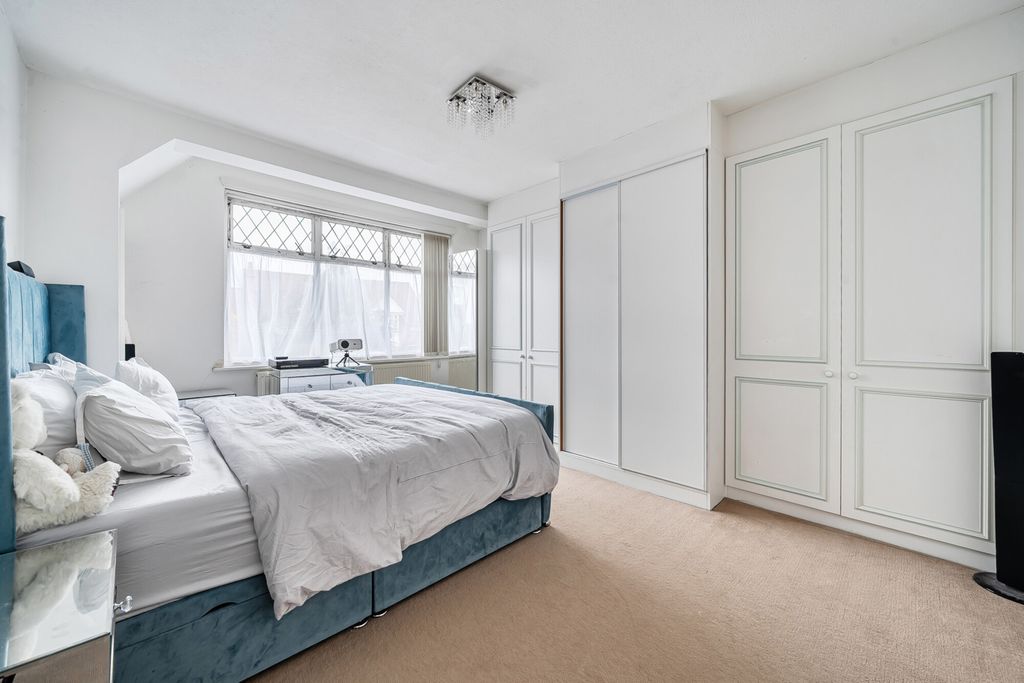 Additional image 16 of 3 bed flat for saleCroydon Road, Beckenham BR3