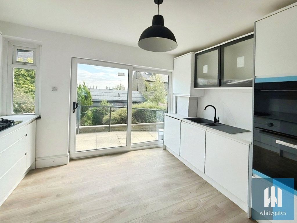 Property photo 2 of 19 Picture No. 18